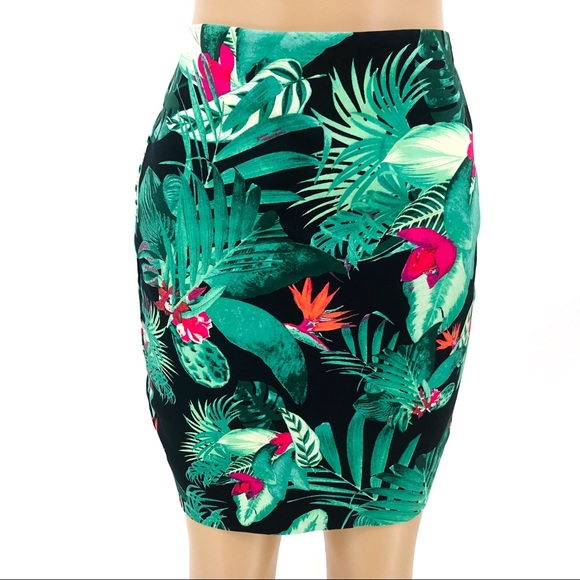 Lord & Taylor Dresses & Skirts - Lord & Taylor Jungle Mini Skirt